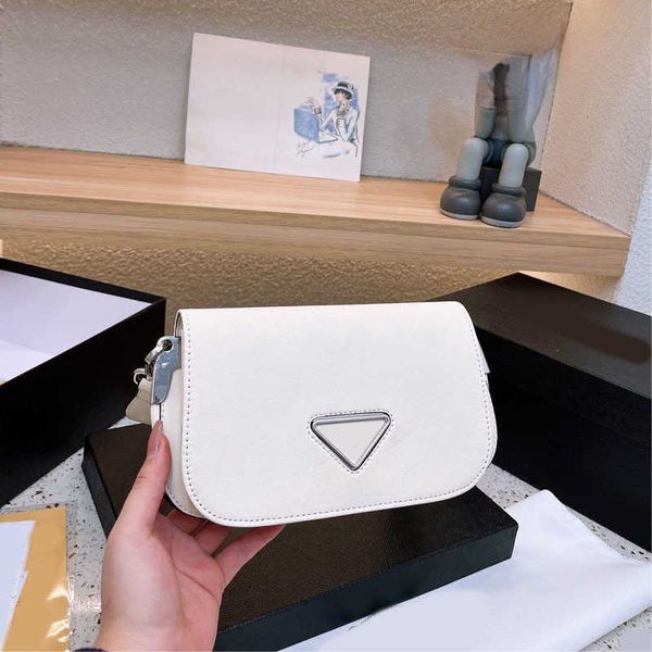 triangle shoulder bags women designer bag vintage flap messenger bag luxurys handbag crossbody bags color purse 230324
triangle shoulder bags women designer bag vintage flap messenger bag luxurys handbag crossbody bags color purse 230324