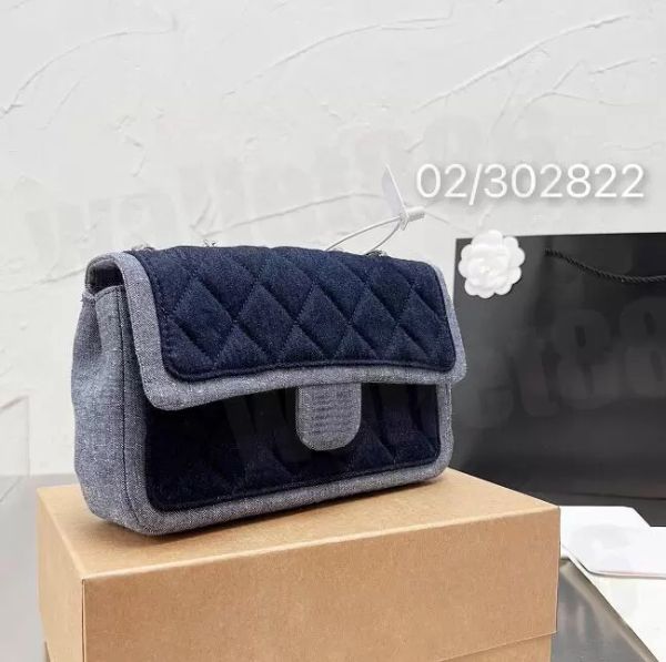 denim blue shoulder bag luxury designer women cowboy chain crossbody messenger bags totes classic brand lady canvas flap purses ha
denim blue shoulder bag luxury designer women cowboy chain crossbody messenger bags totes classic brand lady canvas flap purses ha