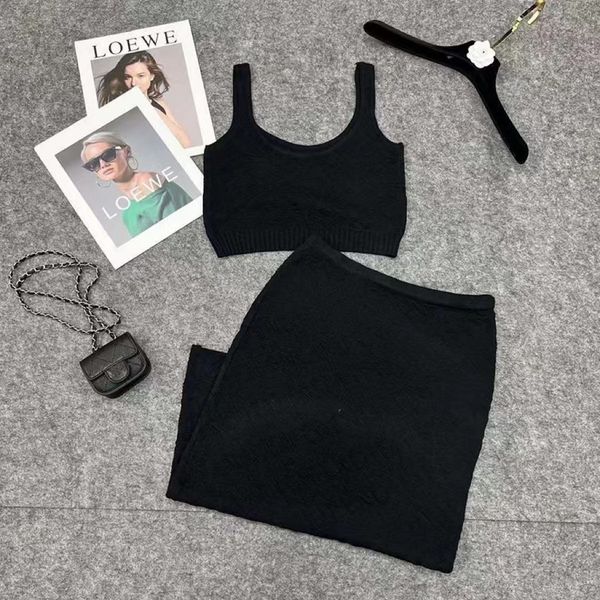 early autumn new alphabet relief knitted suspender vest women's solid color mid-length skirt fashion suit two-piece set oz50, Black;white
early autumn new alphabet relief knitted suspender vest women's solid color mid-length skirt fashion suit two-piece set oz50, Black;white