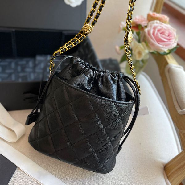 22b womens coin mini bucket bags caviar leather calfskin drawstring large capacity crossbody shoulder gold metal hardware purse designer han
22b womens coin mini bucket bags caviar leather calfskin drawstring large capacity crossbody shoulder gold metal hardware purse designer han