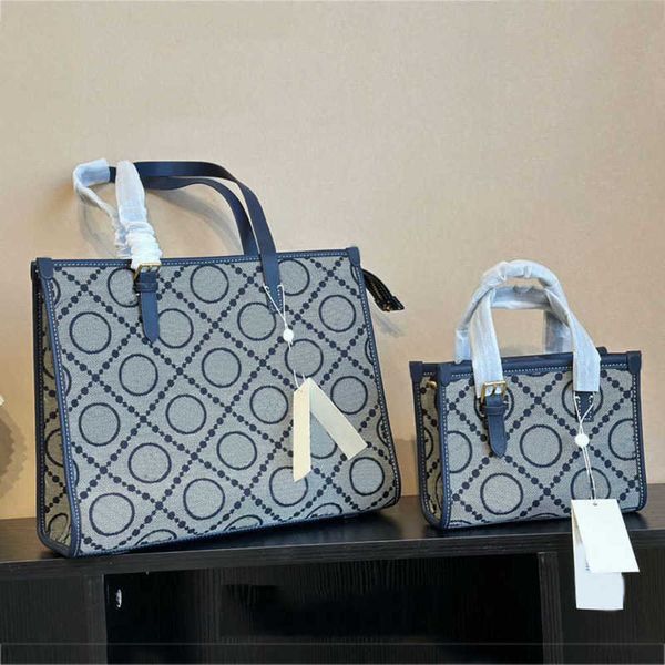 totes bags designer bag large purses women classic print canvas handbag luxury tote female shopping bags shoulder crossbody wallet 221122
totes bags designer bag large purses women classic print canvas handbag luxury tote female shopping bags shoulder crossbody wallet 221122