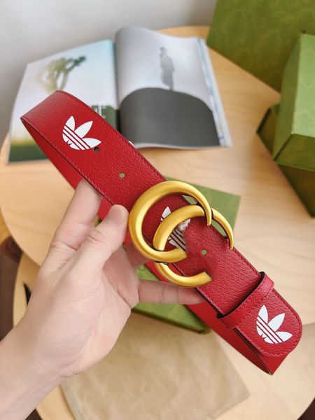 classic and fashionable men's and women's belts leather designers luxurious formal casual european and american styles, with boxes, Black;brown
classic and fashionable men's and women's belts leather designers luxurious formal casual european and american styles, with boxes, Black;brown