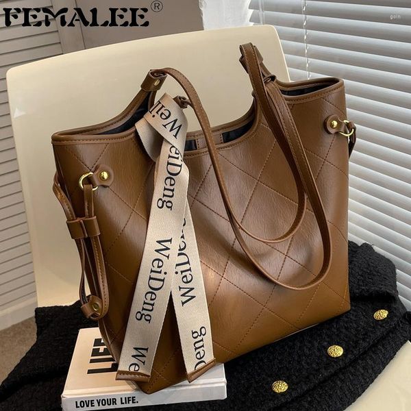 shoulder bags portable women diamond lattice large capacity travel handbag fashion autumn winter handle office lady casual totes
shoulder bags portable women diamond lattice large capacity travel handbag fashion autumn winter handle office lady casual totes