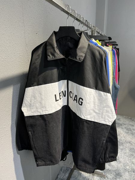 spring and summer letter stitching logo windbreaker, loose zipper, men's and women's denim, autumn and winter trend, Black;brown
spring and summer letter stitching logo windbreaker, loose zipper, men's and women's denim, autumn and winter trend, Black;brown