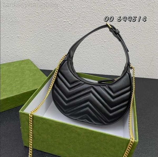 marmonts embossing g moon bag classic chain shoulder bag beloved crescent vintage casual mini bags doulbe letter with hardware bag
marmonts embossing g moon bag classic chain shoulder bag beloved crescent vintage casual mini bags doulbe letter with hardware bag