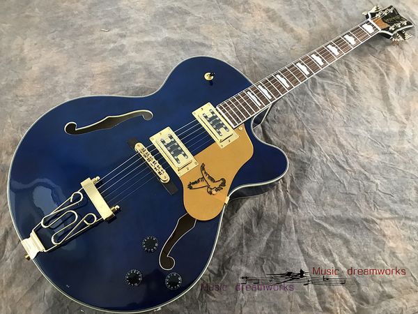 custom fire eagle electric guitar, double f-hole large rock jazz guitar, double electronic, mahogany fingerboard, large vibrato
custom fire eagle electric guitar, double f-hole large rock jazz guitar, double electronic, mahogany fingerboard, large vibrato