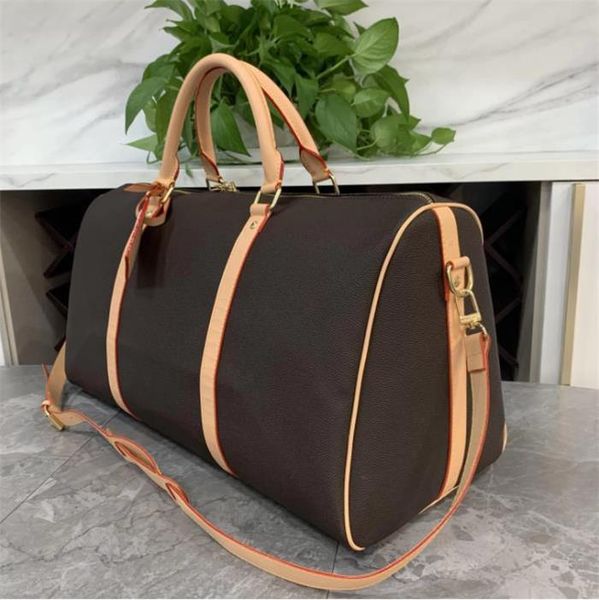 duffel bags luxury fashion brand designer luggage handbags with lock large capacity sport bag
duffel bags luxury fashion brand designer luggage handbags with lock large capacity sport bag