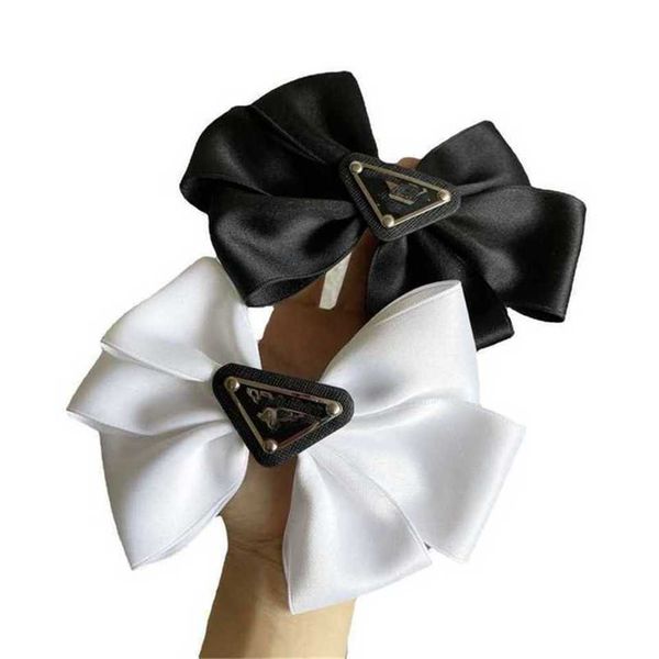 vintage triangle stamp hairs bow with clip lady boutique grosgrain ribbon clips hairpin hairbow large bowknot pinwheel hairpins hair accesso, Slivery;white
vintage triangle stamp hairs bow with clip lady boutique grosgrain ribbon clips hairpin hairbow large bowknot pinwheel hairpins hair accesso, Slivery;white