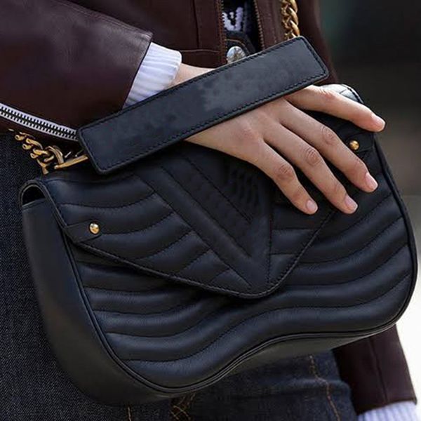 new wave bag leather handbag fashion chain small square bag women's large capacity diamond shaped one shoulder messenger designer
new wave bag leather handbag fashion chain small square bag women's large capacity diamond shaped one shoulder messenger designer