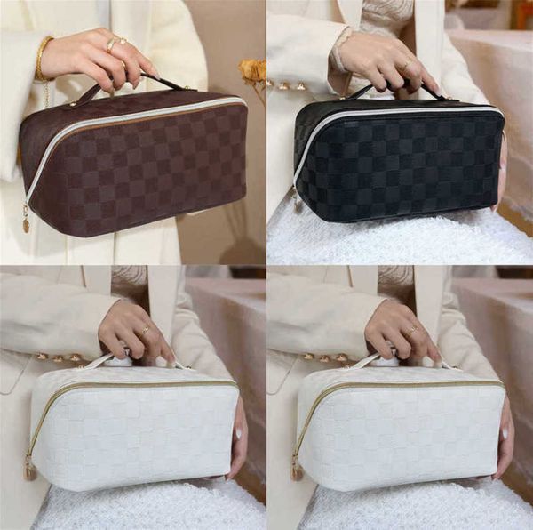monograms waterproof cosmetic bag large capacity portable women girls travel wash bag grid cosmetics storage pocket plaid brown make up bags, White
monograms waterproof cosmetic bag large capacity portable women girls travel wash bag grid cosmetics storage pocket plaid brown make up bags, White
