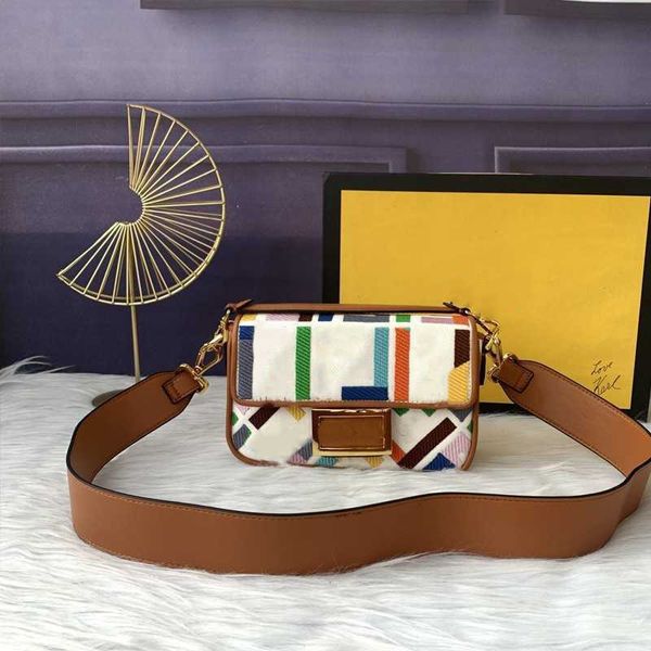 luxury handbags 2023 new women's evening bags colorful embroidered canvas denim french stick handheld single-shoulder oblique straddle
luxury handbags 2023 new women's evening bags colorful embroidered canvas denim french stick handheld single-shoulder oblique straddle