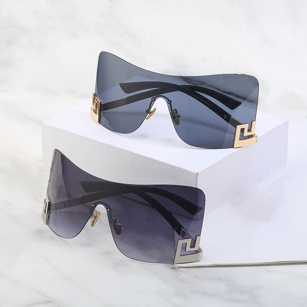 fashion classic designer sunglasses for men women big frame oversize luxury polarized pilot sun glasses uv400 eyewear pc frame polaroid lens, White;black
fashion classic designer sunglasses for men women big frame oversize luxury polarized pilot sun glasses uv400 eyewear pc frame polaroid lens, White;black