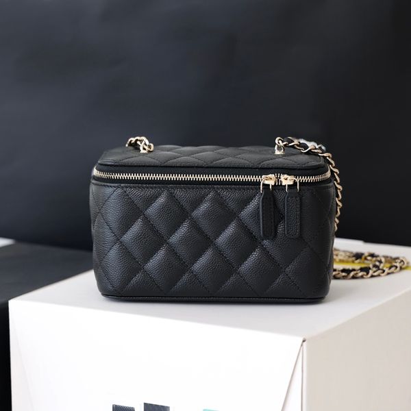 9a designer trunk bags caviar genuine leather cowhide handmade hangdbag own makeup mirror
9a designer trunk bags caviar genuine leather cowhide handmade hangdbag own makeup mirror