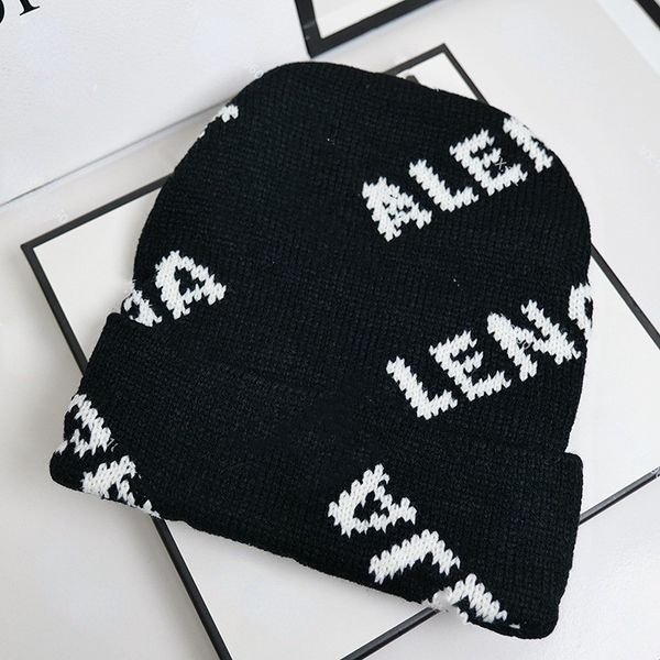 paris knitted printed letters wool hat male and female matching style autumn and winter knitted hat warm thick, Blue;gray
paris knitted printed letters wool hat male and female matching style autumn and winter knitted hat warm thick, Blue;gray