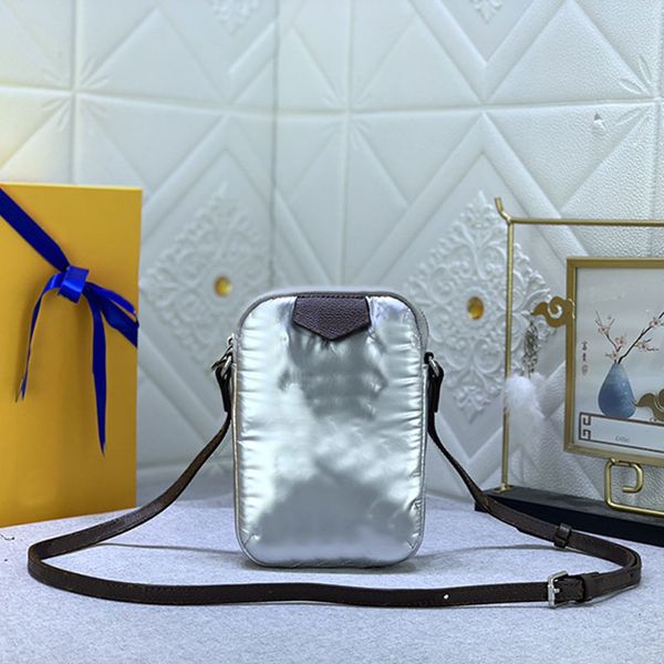 pillow mobile phone bag women crossbody shoulder bags quilted handbags purse adjustable strap zipper closure inside fashion letters econyl l
pillow mobile phone bag women crossbody shoulder bags quilted handbags purse adjustable strap zipper closure inside fashion letters econyl l