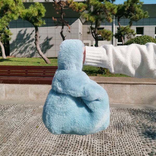 evening bags cute soft plush women handbags faux fur ladies winter clutch purse bag luxury design female small tote vest bolso mujer 230130
evening bags cute soft plush women handbags faux fur ladies winter clutch purse bag luxury design female small tote vest bolso mujer 230130