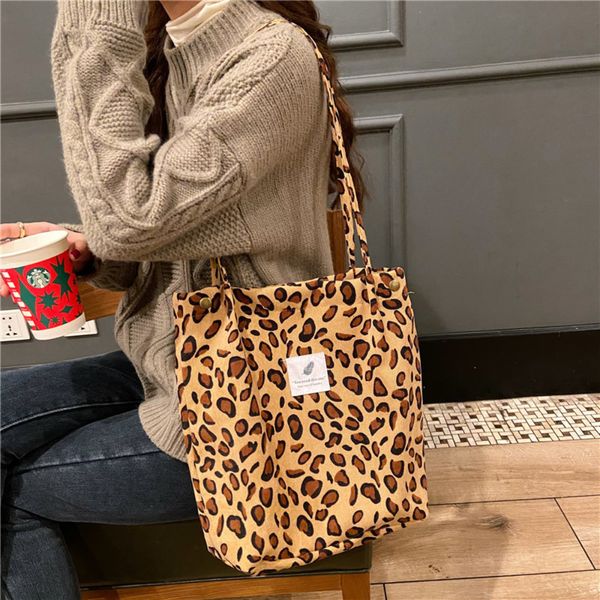 evening bags for women corduroy snap button shoulder large capacity reusable shopping literary buckle tote female handbags 230130
evening bags for women corduroy snap button shoulder large capacity reusable shopping literary buckle tote female handbags 230130