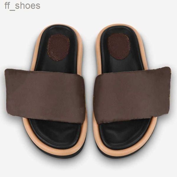 2023 women pool pillow comfort slipper lady nylon strap mule designer men leather sunset flat rubber outsole slide sandal, Black
2023 women pool pillow comfort slipper lady nylon strap mule designer men leather sunset flat rubber outsole slide sandal, Black