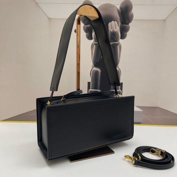 fashion real leather bag women handbagstote designers bags handbag luxurys shoulder bag ladies solid color chain
fashion real leather bag women handbagstote designers bags handbag luxurys shoulder bag ladies solid color chain