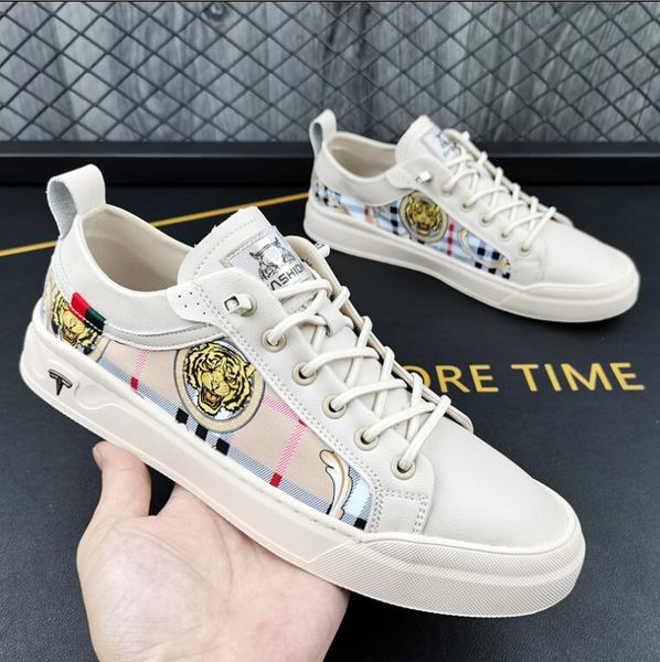 2023 new quality men casual shoes outdoor luxury designers canvas sneaker fashion platform flat pu leather size:39-44, Black
2023 new quality men casual shoes outdoor luxury designers canvas sneaker fashion platform flat pu leather size:39-44, Black