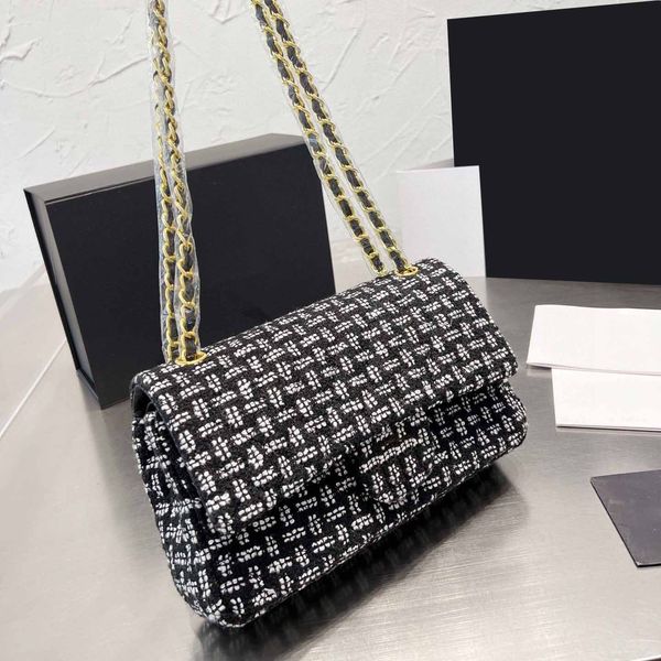 bags totes handbag designer bag comen classic imitation brand plush woven stitching logo letter shoulder bag versatile chain commuter party
bags totes handbag designer bag comen classic imitation brand plush woven stitching logo letter shoulder bag versatile chain commuter party