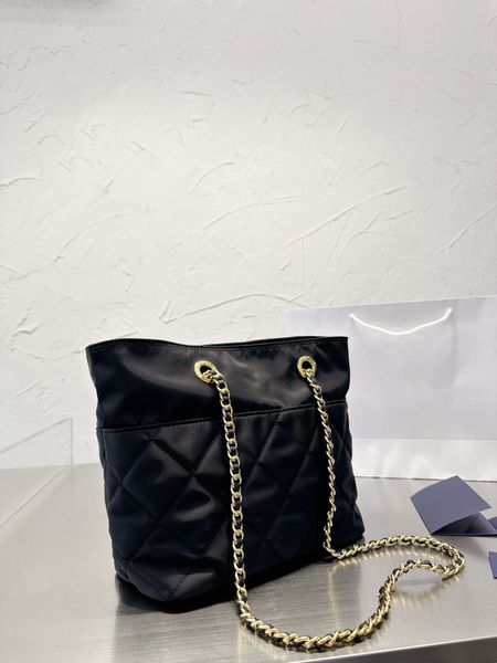 tote bag brand designer handbag women luxury bag chain single shoulder bag 2023 shopping store large capacity black purse crossbody bag nylo
tote bag brand designer handbag women luxury bag chain single shoulder bag 2023 shopping store large capacity black purse crossbody bag nylo