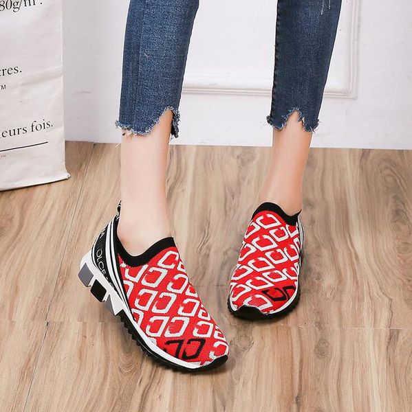 designer couples shoes slip on walking g women sneakers breathable sock women's shoes trainers brand chaussure femme
designer couples shoes slip on walking g women sneakers breathable sock women's shoes trainers brand chaussure femme