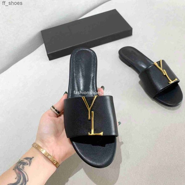 2023 luxuries designer men's women's slippers sandals shoes slide summer fashion wide flat flip flops with box size 35-42, Black
2023 luxuries designer men's women's slippers sandals shoes slide summer fashion wide flat flip flops with box size 35-42, Black