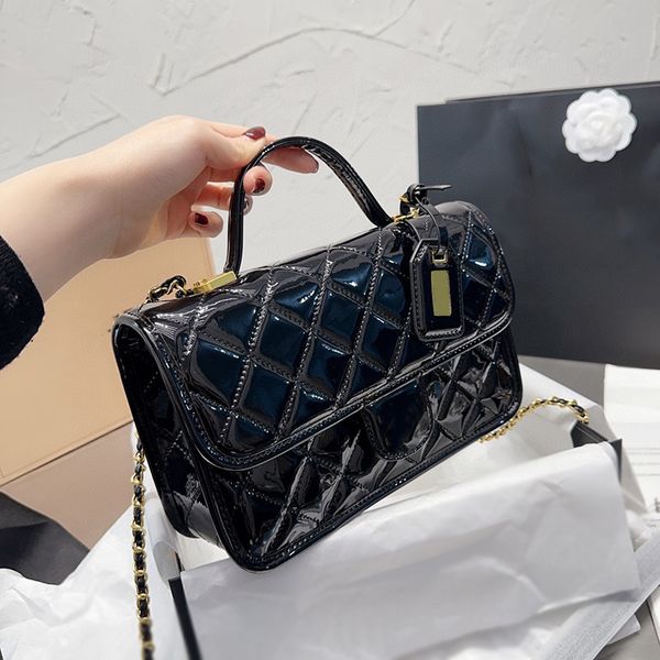 22k womens messenger medium bags black patent leather hand totes diamond lattice purse with badge ghw crossbody shoulder large capacity desi
22k womens messenger medium bags black patent leather hand totes diamond lattice purse with badge ghw crossbody shoulder large capacity desi