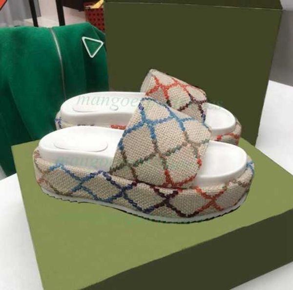 2023 designer slippers fashion thick bottom sandals letter embroidery slides lady platform wedges sandal beach high heel with box size 35-45, Black
2023 designer slippers fashion thick bottom sandals letter embroidery slides lady platform wedges sandal beach high heel with box size 35-45, Black