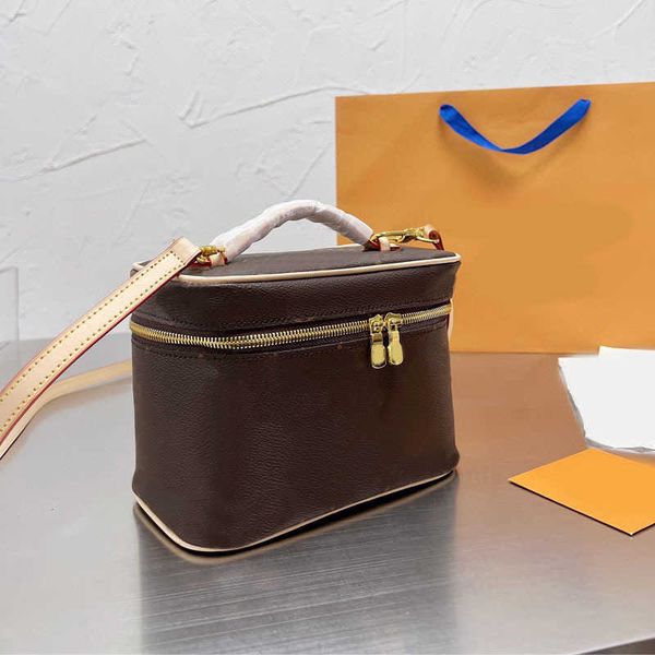 evening bags 3 sizes designer bags women box chain cosmetic bag handbag shoulder bags camera shoulder bag lady luxurys handbags purse 230116
evening bags 3 sizes designer bags women box chain cosmetic bag handbag shoulder bags camera shoulder bag lady luxurys handbags purse 230116