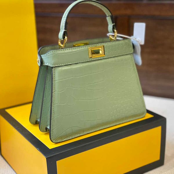 luxury bags totes designer handbags women leather shoulder bags simple messenger purse wallet fashion lady mini black bag 230130
luxury bags totes designer handbags women leather shoulder bags simple messenger purse wallet fashion lady mini black bag 230130