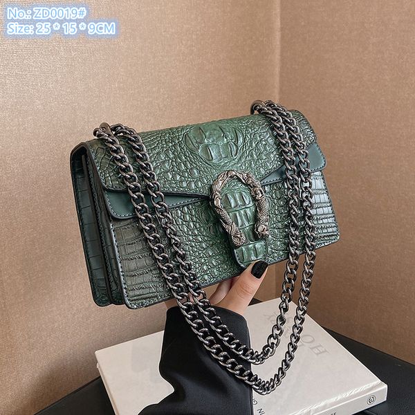 factory wholesale ladies shoulder bags 6 elegant solid color embossed leather handbag classic crocodile pattern women's chain bag flip
factory wholesale ladies shoulder bags 6 elegant solid color embossed leather handbag classic crocodile pattern women's chain bag flip