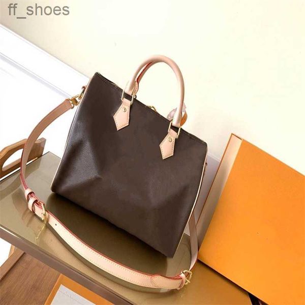 2023 a67 luxurys designers bags qality pu leather bucket shape one-shoulder silver chain crossbody bag wholesale
2023 a67 luxurys designers bags qality pu leather bucket shape one-shoulder silver chain crossbody bag wholesale