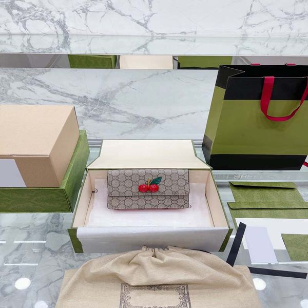 2023 ladies designer bag handbags shoulder clutch tote messenger shopping purse wallet shoulder bags plain luxurys womens cross body accesso
2023 ladies designer bag handbags shoulder clutch tote messenger shopping purse wallet shoulder bags plain luxurys womens cross body accesso