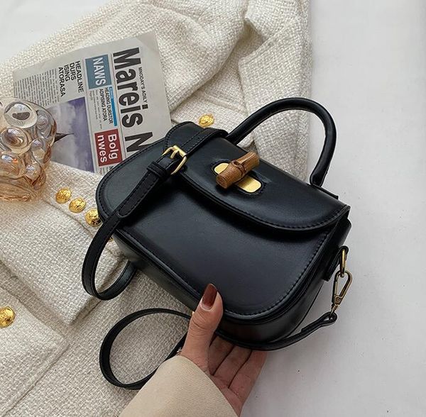 women luxurys designers bags crossbody 5a quality handbags womens purses shoulder shopping totes bag fashion designer woman bag lady fashion
women luxurys designers bags crossbody 5a quality handbags womens purses shoulder shopping totes bag fashion designer woman bag lady fashion