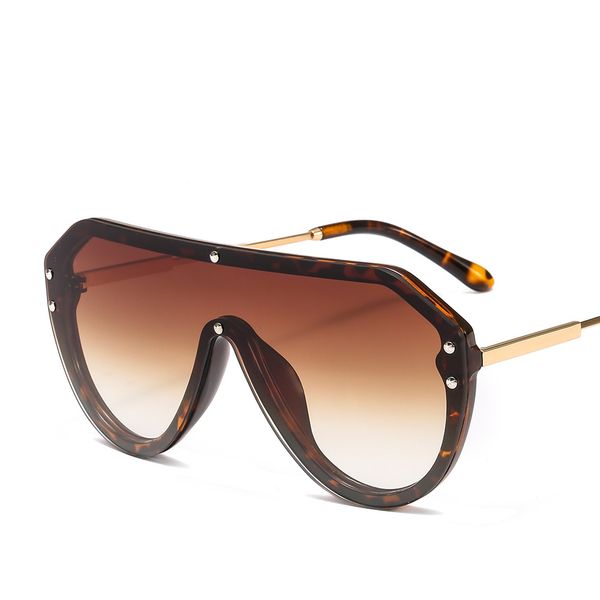 fashion sunglasses one piece lens black frame decorative glasses new factory wholesale polarized sunglasses designer luxury shades uv400, White;black
fashion sunglasses one piece lens black frame decorative glasses new factory wholesale polarized sunglasses designer luxury shades uv400, White;black