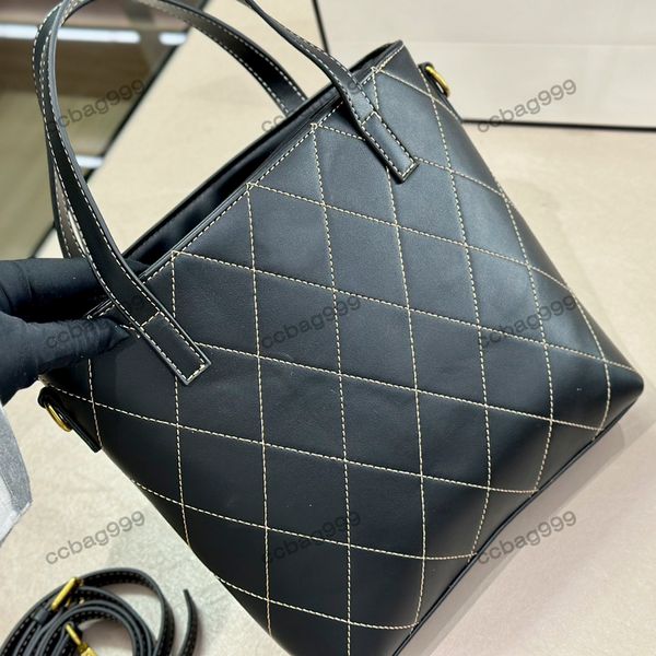 ladies lager capacity hobo totes bags real leather diamond lattice quilted outdoor shopping bag designer portable handbags purses golden har
ladies lager capacity hobo totes bags real leather diamond lattice quilted outdoor shopping bag designer portable handbags purses golden har