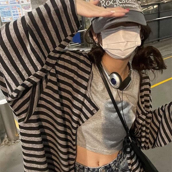 women's tshirt harajuku y2k black gray striped cardigan autumn loose casual longsleeved woman clothes grunge korean fashion 230130, White
women's tshirt harajuku y2k black gray striped cardigan autumn loose casual longsleeved woman clothes grunge korean fashion 230130, White