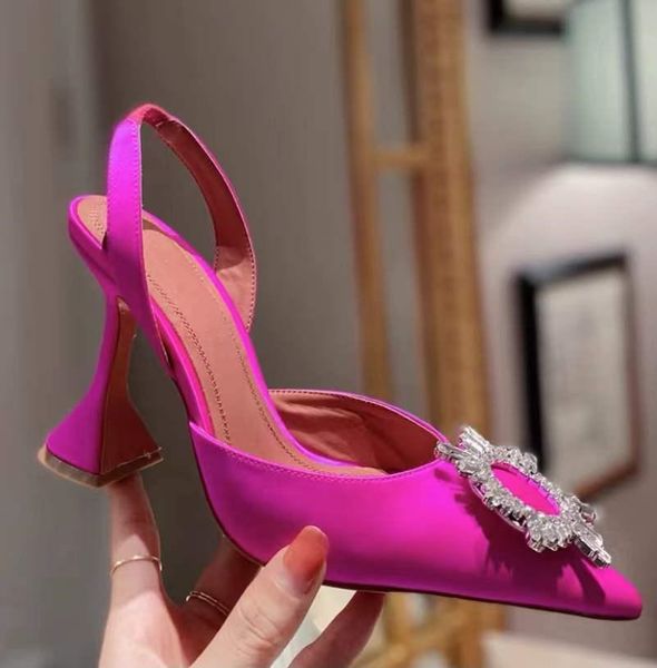 new 2023 sandals high heels women shoes formal slippers leather sole designer black pink diamond chain decoration banquet silk wedding with
new 2023 sandals high heels women shoes formal slippers leather sole designer black pink diamond chain decoration banquet silk wedding with