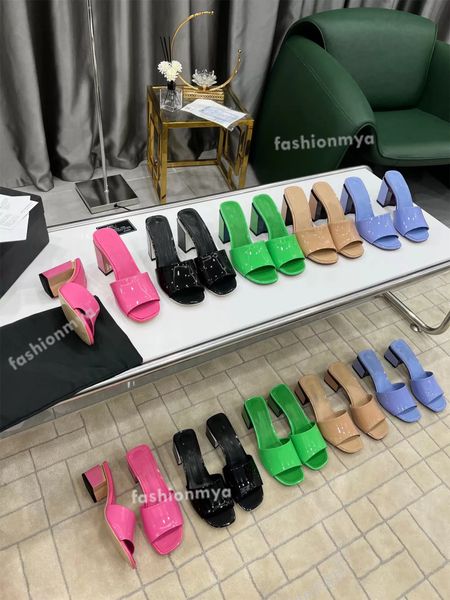 classic high heel designer slippers women summer solid color sandals black leather jelly slide thick heels womens leather alphabet beach sho
classic high heel designer slippers women summer solid color sandals black leather jelly slide thick heels womens leather alphabet beach sho
