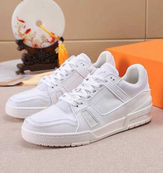 shoes casual luxury designer platform embossed trainer sneaker triple white pink sky blue black green yellow denim mens sneakers woman train
shoes casual luxury designer platform embossed trainer sneaker triple white pink sky blue black green yellow denim mens sneakers woman train