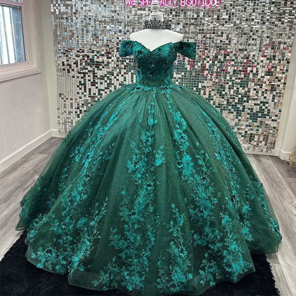 2023 quinceanera dresses emerald green v-neck ball gown lace applique beaded crystal sweet 16 girls party vestidos de 15 corset, Blue;red
2023 quinceanera dresses emerald green v-neck ball gown lace applique beaded crystal sweet 16 girls party vestidos de 15 corset, Blue;red