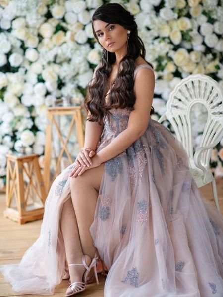 garden wedding dress sweetheart v-back sleeveless side split bridal gown layers tulle with floral applique, White
garden wedding dress sweetheart v-back sleeveless side split bridal gown layers tulle with floral applique, White