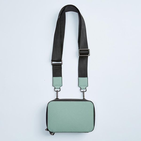 waist bags casual small box designer ladies messenger fashion pu leather wide shoulder strap 230131
waist bags casual small box designer ladies messenger fashion pu leather wide shoulder strap 230131