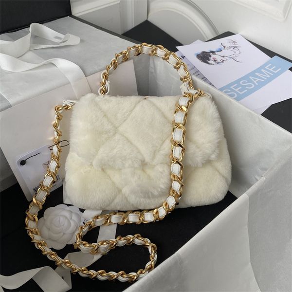 9a women's luxury handbag winter lamb wool plush large capacity packaging shopping single shoulder messenger bag classic letter wool ha
9a women's luxury handbag winter lamb wool plush large capacity packaging shopping single shoulder messenger bag classic letter wool ha