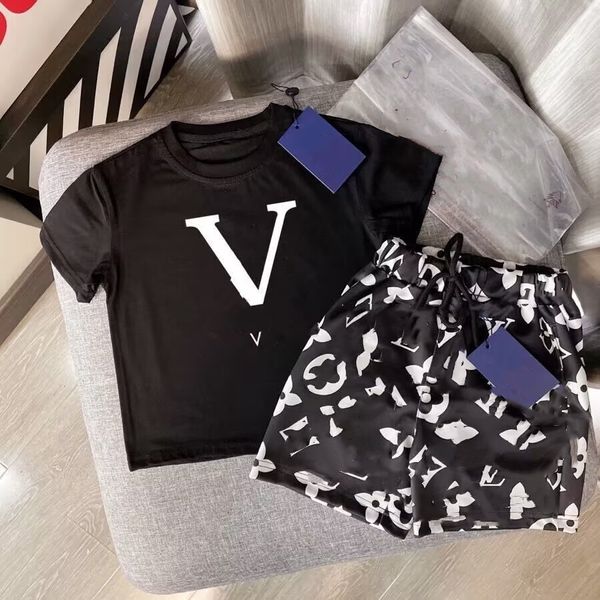 baby clohes shir kids designer se kid ses oddler clohe 1-15 ages girl boy shir 2023 luxury summer shors sleeve wih leers tags classic 7 colo, White
baby clohes shir kids designer se kid ses oddler clohe 1-15 ages girl boy shir 2023 luxury summer shors sleeve wih leers tags classic 7 colo, White