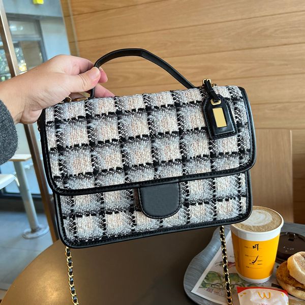 cc bags luxury brand shoulder bags classic flap messenger tweed bags handle totes gold metal matelasse chain crossbody shoulder handbags
cc bags luxury brand shoulder bags classic flap messenger tweed bags handle totes gold metal matelasse chain crossbody shoulder handbags