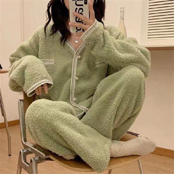 women's sleepwear pajamas set women winter coral velvet pyjamas sets sweet cute flannel long sleeve female homewear nightwear 230131, Black;red
women's sleepwear pajamas set women winter coral velvet pyjamas sets sweet cute flannel long sleeve female homewear nightwear 230131, Black;red