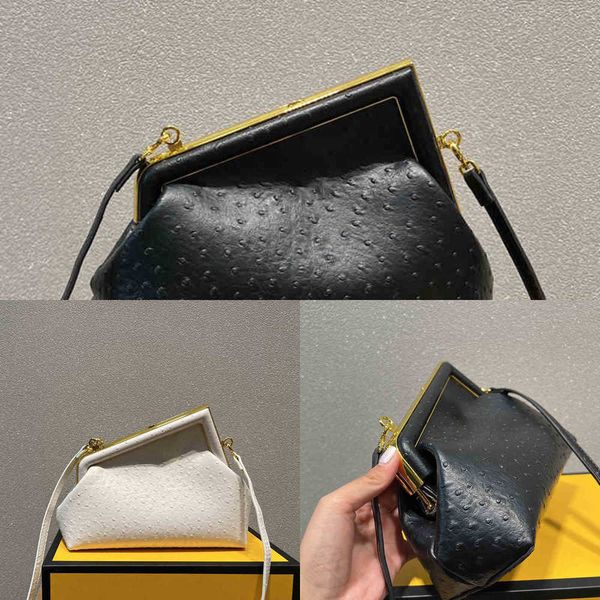 luxurys designer bag shoulder bags hobos ostrich handbags women fashion simple crossbody messenger bag ladies wallet 220908
luxurys designer bag shoulder bags hobos ostrich handbags women fashion simple crossbody messenger bag ladies wallet 220908